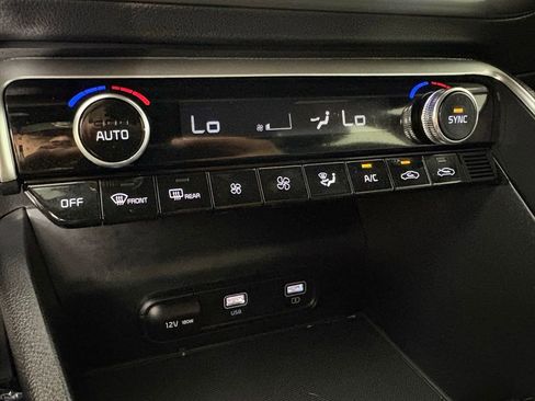 Used 2024 Kia K5 GT-Line AWD/4WD image 32