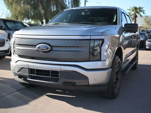Used 2023 Ford F150 Lightning XLT AWD/4WD image 2