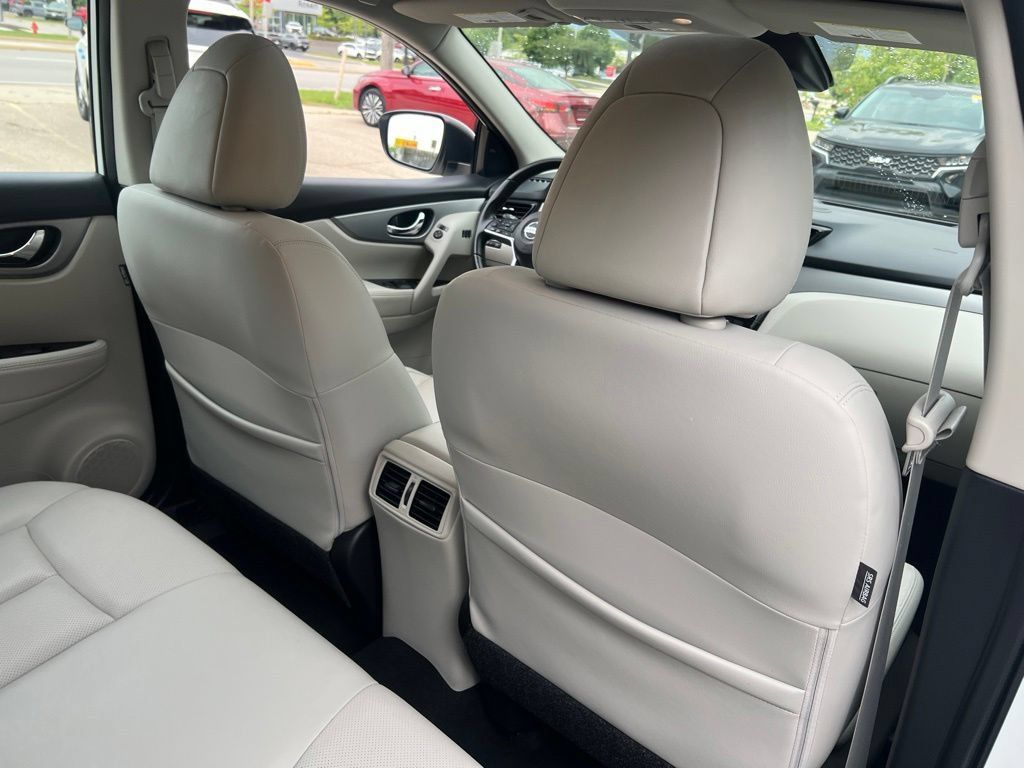 Used 2020 Nissan Rogue Sport SL w/ Premium Package AWD/4WD image 15
