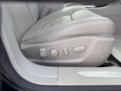 Used 2007 Cadillac DTS Performance FWD image 23