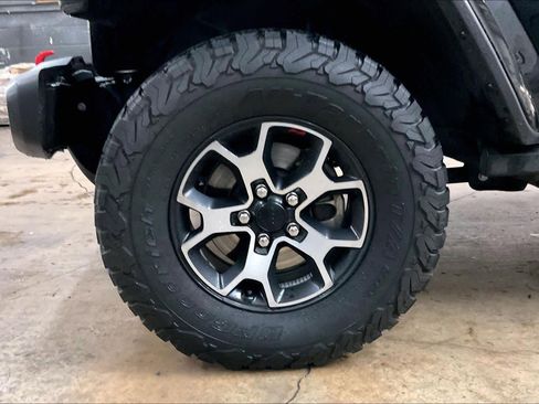 Used 2023 Jeep Wrangler Unlimited Rubicon w/ Cold Weather Group image 12