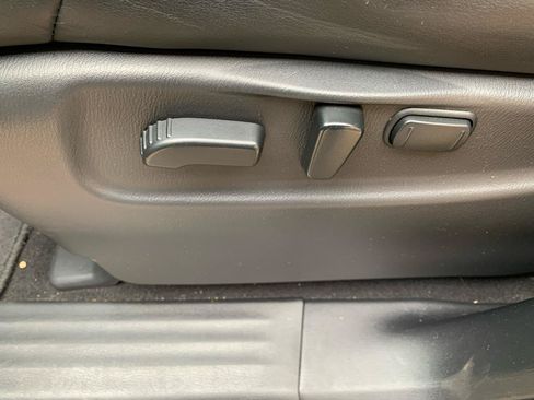 Used 2017 Nissan Armada Platinum RWD image 30