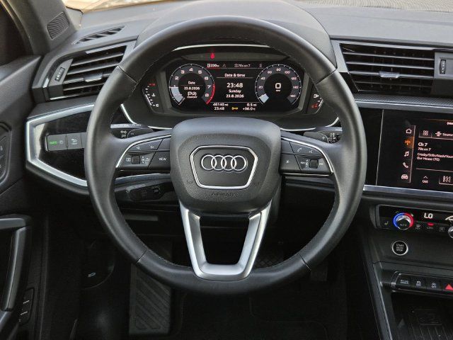 Used 2022 Audi Q3 2.0T Premium Plus w/ Premium Plus Package AWD/4WD image 23