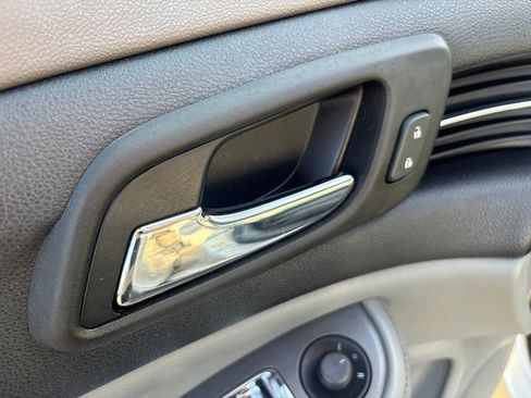Used 2013 Chevrolet Malibu LS FWD image 16