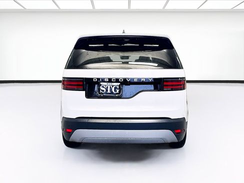Used 2024 Land Rover Discovery S image 5
