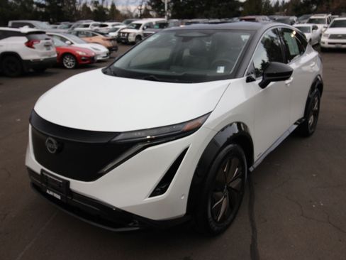 Certified 2023 Nissan Ariya FWD image 7