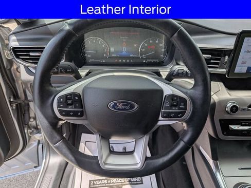 Certified 2023 Ford Explorer XLT w/ Equipment Group 202A AWD/4WD image 9