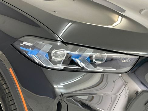 New 2026 BMW X5 sDrive40i image 11