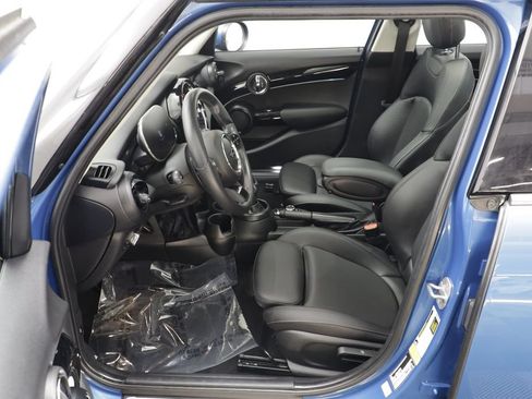Certified 2023 MINI Cooper S FWD image 6