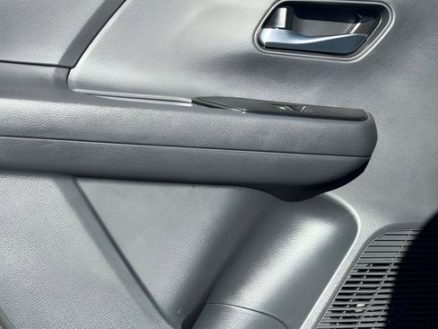 New 2026 Nissan Kicks SR w/ Cold Weather Package image 22