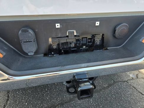 Used 2022 Chevrolet Silverado 1500 LT w/ Protection Package AWD/4WD image 22