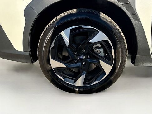 Certified 2025 Subaru Crosstrek 2.5i Limited w/ Crosstrek Mirror Package image 43