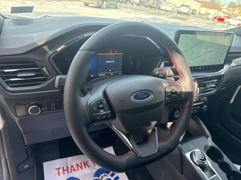 New 2026 Ford Escape ST-Line w/ Tech Pack #1 AWD/4WD image 13