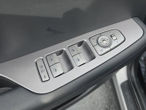 Used 2025 Hyundai Palisade SEL FWD image 19