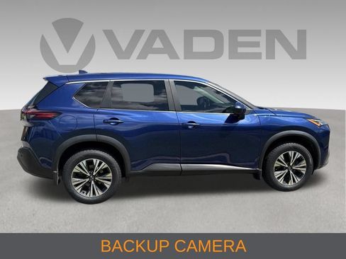 Used 2023 Nissan Rogue SV FWD image 3