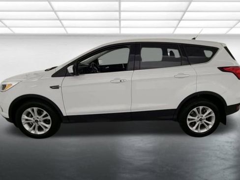Used 2019 Ford Escape SE FWD image 4
