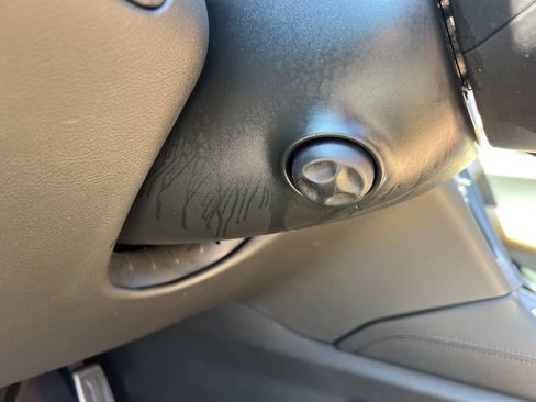 Used 2024 Cadillac XT6 Sport w/ Platinum Package image 33