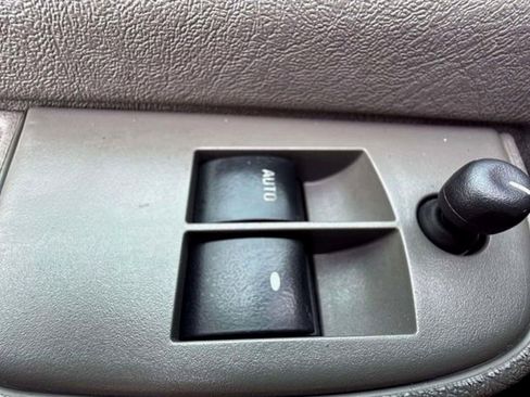 Used 2021 Chevrolet Express 2500 w/ Driver Convenience Package RWD image 18