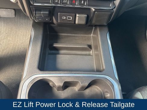 Used 2021 Chevrolet Silverado 1500 LT Trail Boss w/ Bed Protection Package AWD/4WD image 25