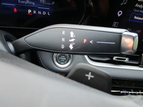 Used 2025 Chevrolet Equinox LT FWD image 28