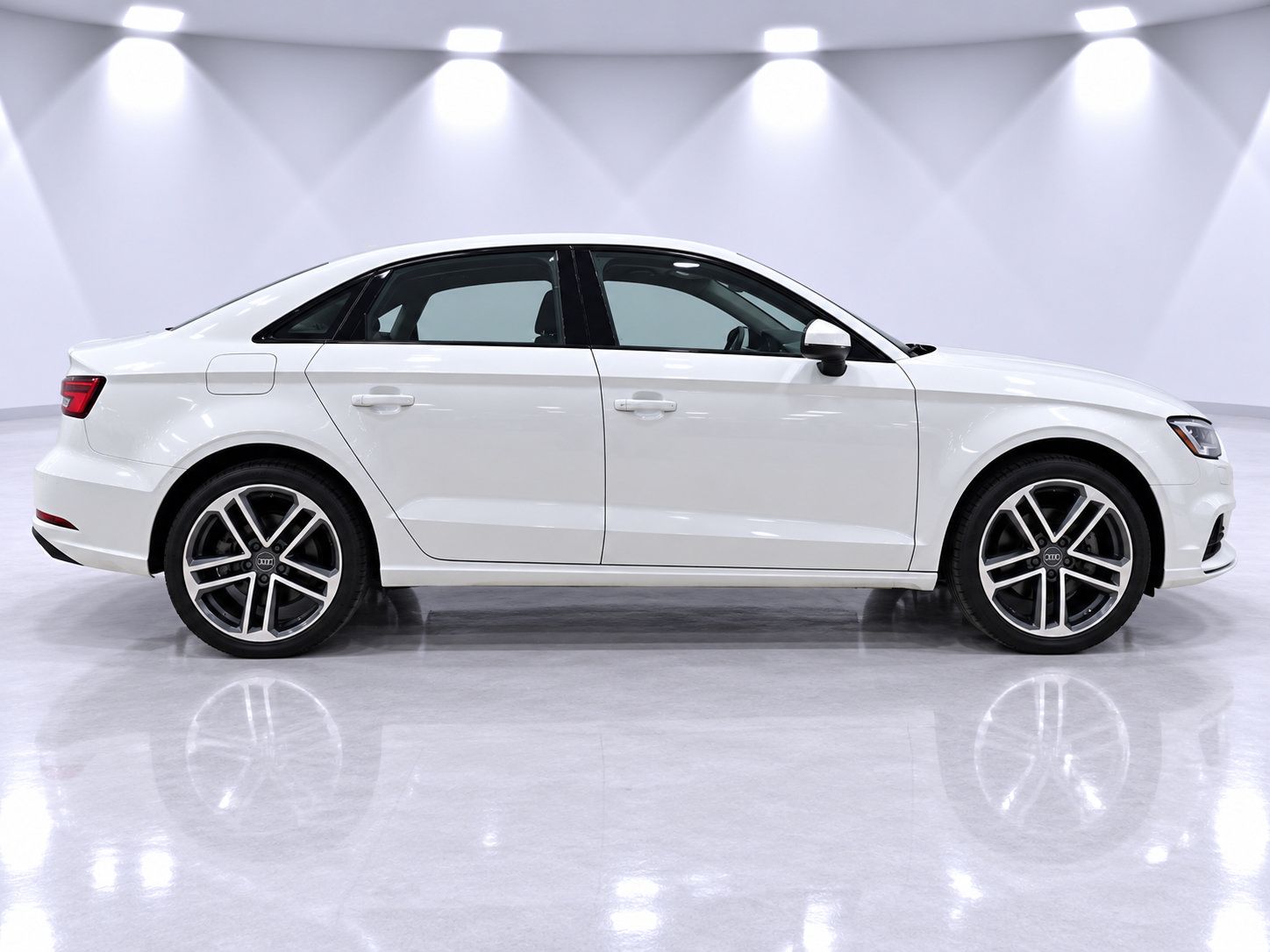 Used 2020 Audi A3 2.0T Premium FWD image 4