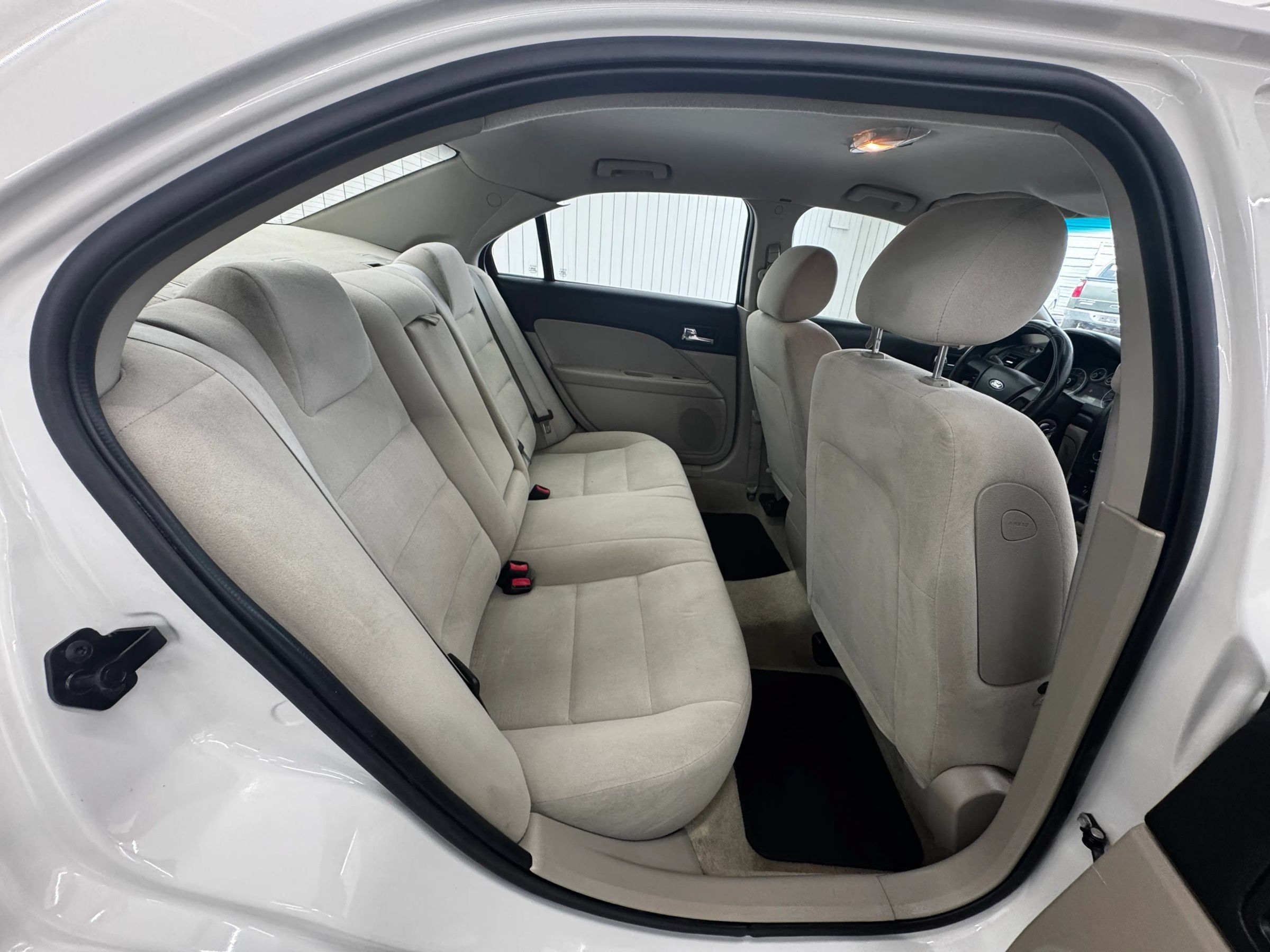 Used 2008 Ford Fusion S FWD image 9