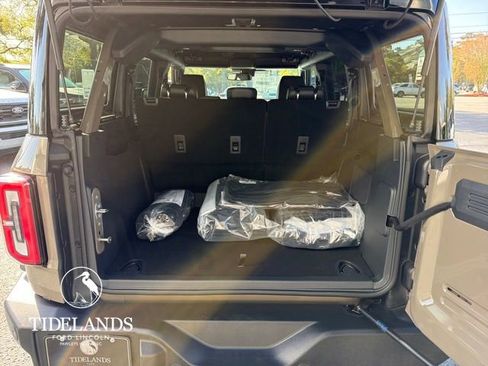 New 2026 Ford Bronco Outer Banks image 12