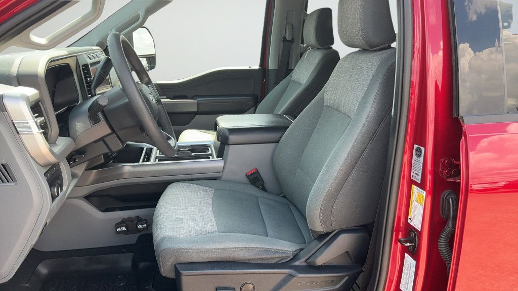 Used 2023 Ford F350 XLT w/ XLT Premium Package AWD/4WD image 17