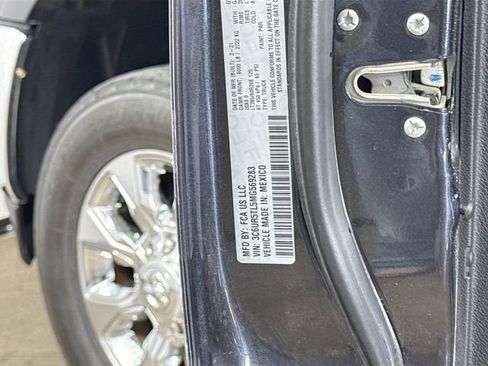Used 2021 RAM 2500 Limited AWD/4WD image 33