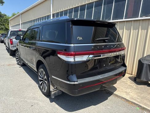 Used 2024 Lincoln Navigator L Reserve AWD/4WD image 4