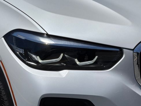 Certified 2023 BMW X5 xDrive40i AWD/4WD image 10