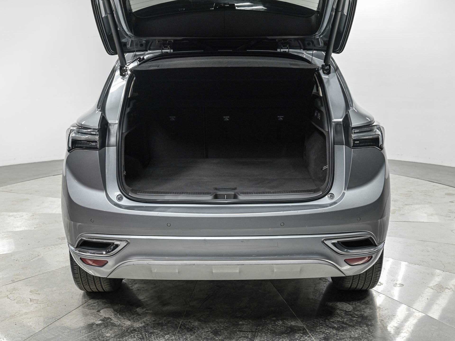 Used 2023 Buick Envision Avenir AWD/4WD image 6