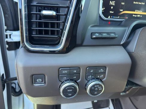 New 2026 GMC Sierra 3500 Denali w/ Technology Package image 21
