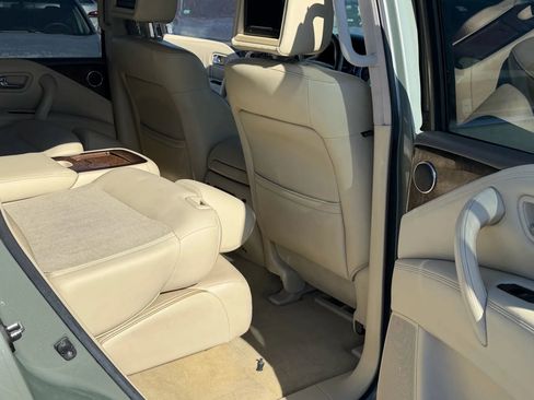 Used 2011 INFINITI QX56 2WD w/ Deluxe Touring Pkg image 23