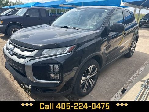 Used 2025 Mitsubishi Outlander Sport ES AWD/4WD image 1