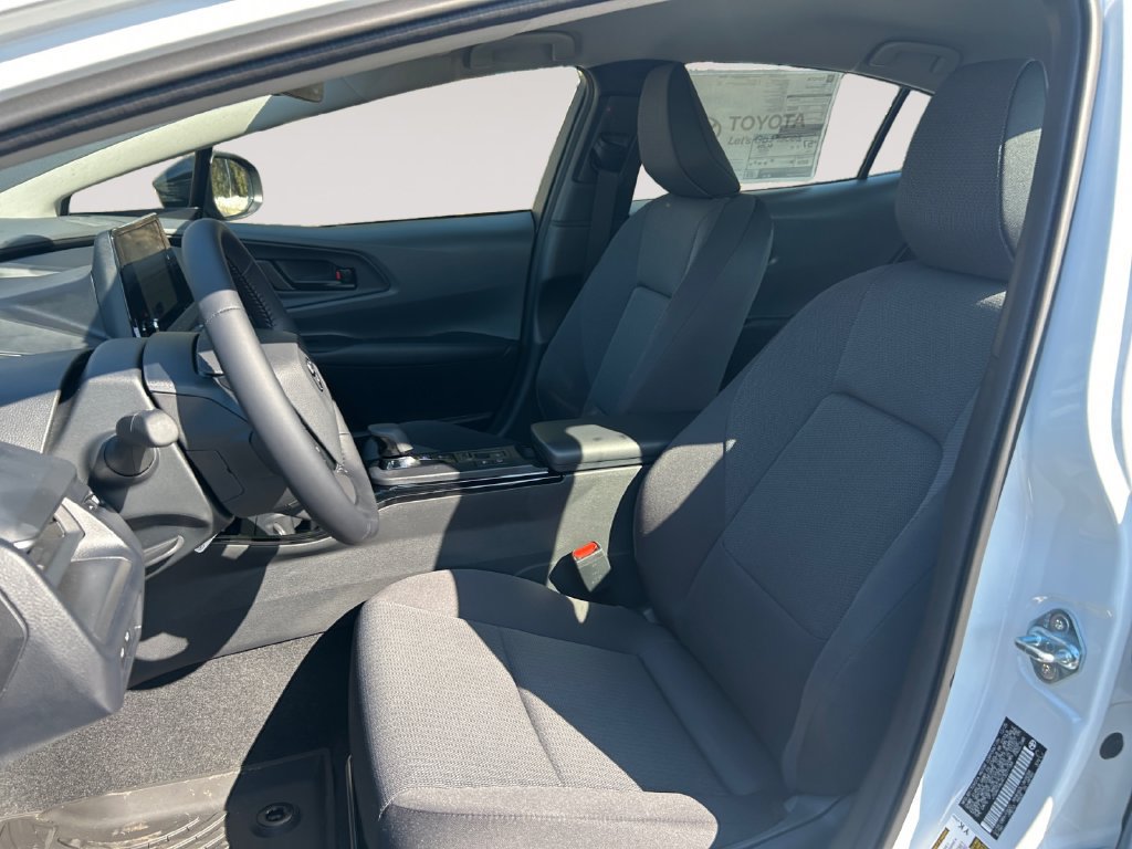 New 2026 Toyota Prius LE FWD image 9