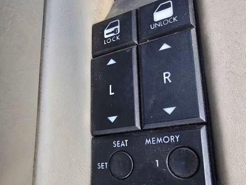 Used 1993 Cadillac Allante image 13