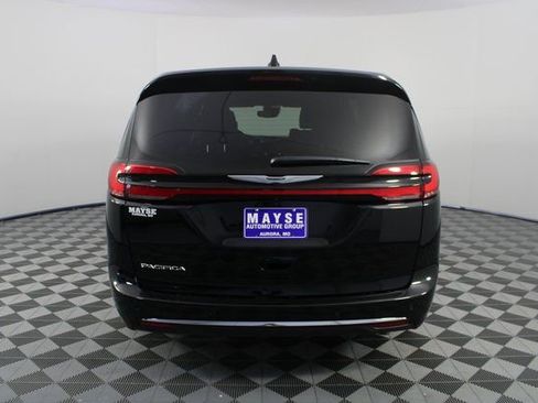 New 2026 Chrysler Pacifica Select image 26