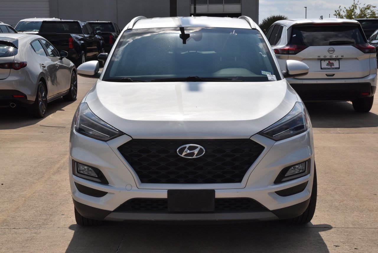 Used 2019 Hyundai Tucson Sport FWD image 3