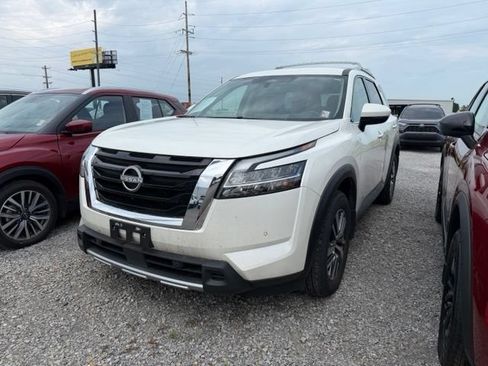 Certified 2024 Nissan Pathfinder SL w/ Cargo Package AWD/4WD image 1
