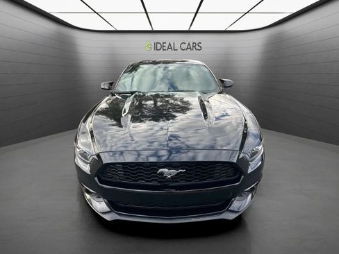 Used 2016 Ford Mustang Coupe RWD image 3