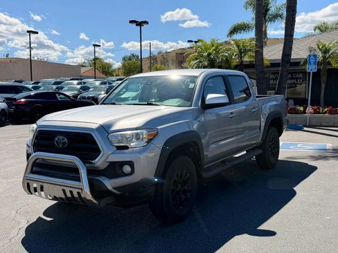 Used 2019 Toyota Tacoma SR5 RWD image 3