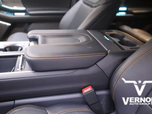 New 2026 Ford Expedition Tremor image 16