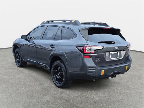 Used 2022 Subaru Outback Wilderness w/ Wilderness Package image 7