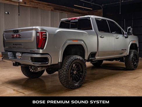 Used 2025 GMC Sierra 2500 AT4 w/ AT4 Premium Plus Package image 10