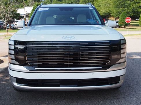 Used 2026 Hyundai Palisade Calligraphy AWD/4WD image 2