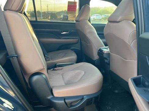 New 2026 Toyota Grand Highlander AWD Hybrid image 14