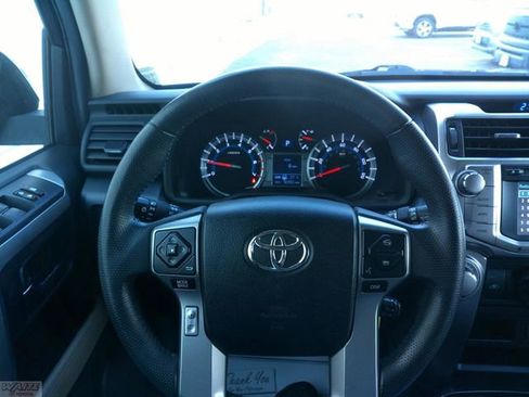 Used 2019 Toyota 4Runner SR5 Premium image 11