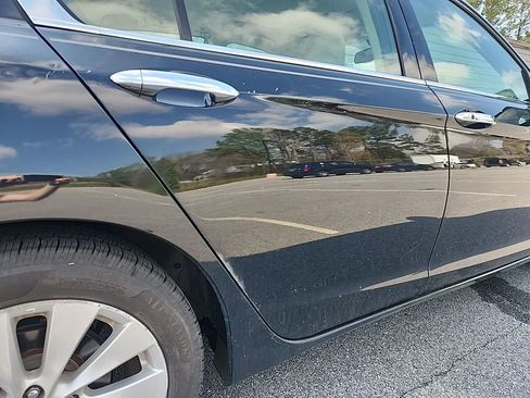 Used 2015 Honda Accord EX-L image 33