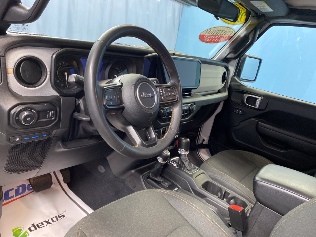 Used 2024 Jeep Wrangler Unlimited w/ Convenience Group AWD/4WD image 12